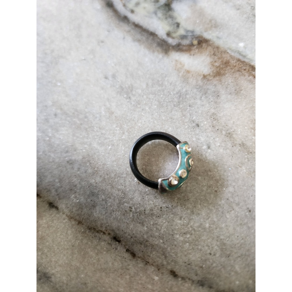 Y2K Turquoise Swirl Statement Ring Silver Tone Rhinestone Rubber‎ Band Size 6.5 - Picture 4 of 5